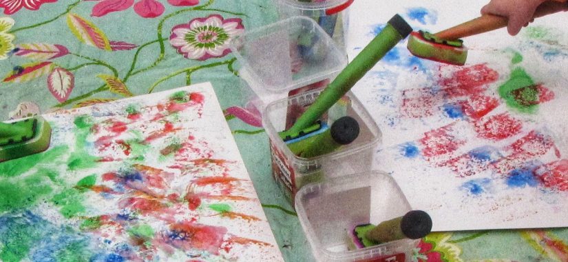 Transparant vrijheid Resoneer Creatief verven met een spons afwaskwast » Crea met kids