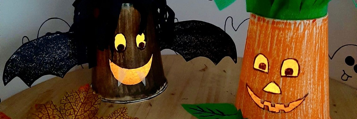 satelliet Booth Adviseur Halloween vleermuis en pompoen van papieren bekertjes » Crea met kids